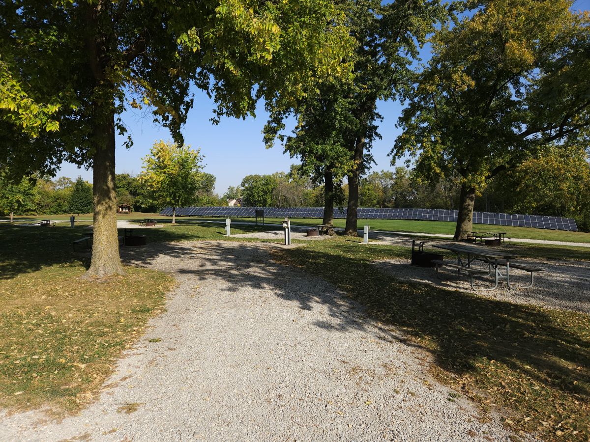 Site 88 – Shows Back-in site, pedestal and picnic area