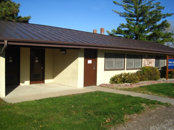 Bigelow Park Shelter - Exterior