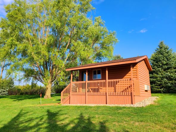 Lake View Cabin 3