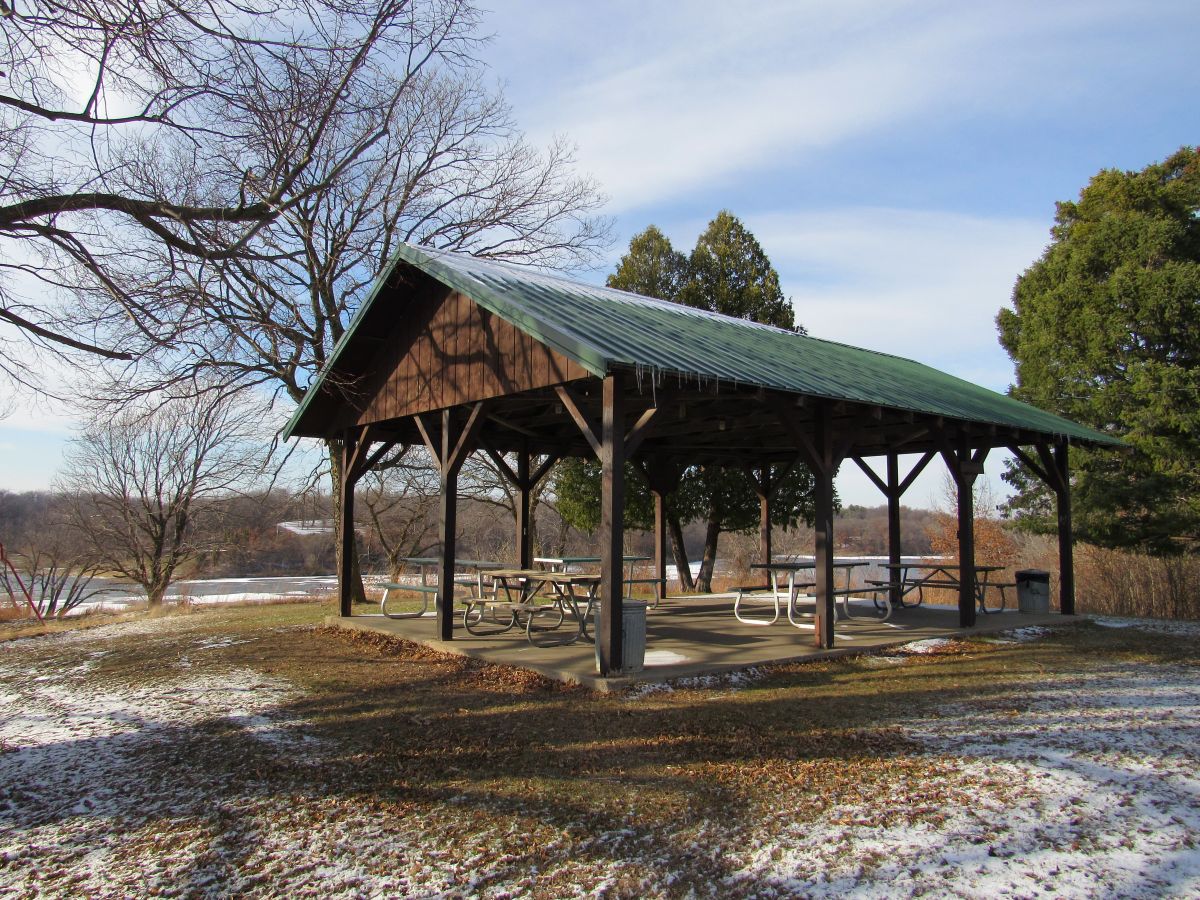 Shelter 5 - outside winter view of shleter