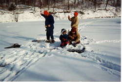 MAHASKA - Ice fishing.jpg