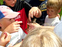 FLOYD - kids & leopard frog.JPG