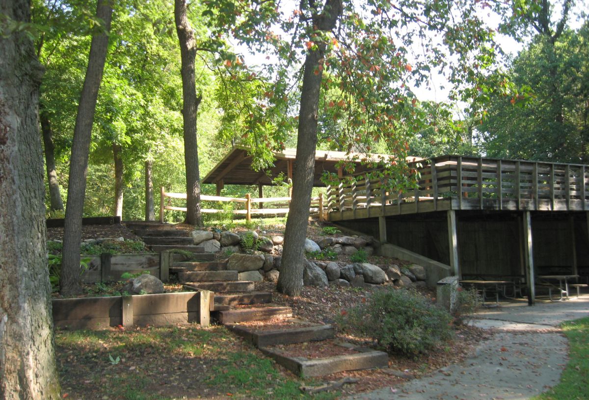 Middle River Shelter